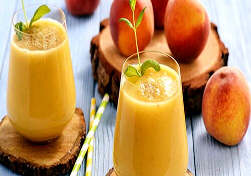 اسموتی هلو؛ خنک و رژیمی برای یه دورهمی تابستونی + طرز تهیه