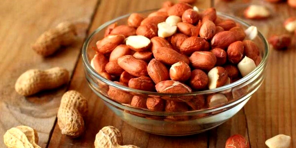 بادام زمینی برای مردان
