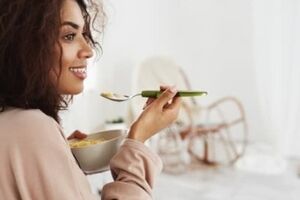 با چند راهکار ساده ولع غذا خوردن رو کمتر کن 