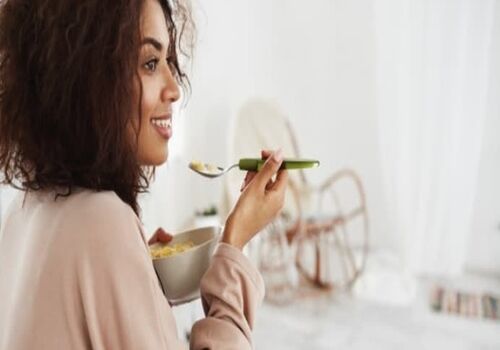 با چند راهکار ساده ولع غذا خوردن رو کمتر کن 