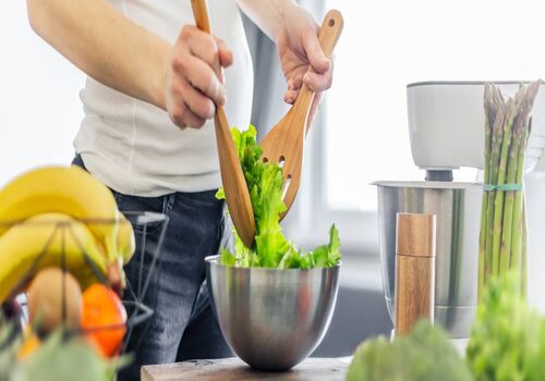 رژیم گیاه خواری چه تاثیری بر دوران بارداری دارد؟ + مزایا و معایب 
