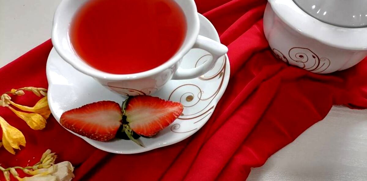 چای توت فرنگی