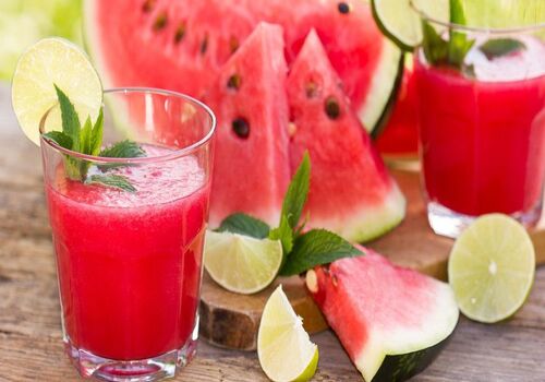 شربت هندوانه؛ بهترین نوشیدنی برای رفع عصبانیت تو روزهای گرم + طرز تهیه 