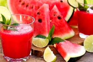 شربت هندوانه؛ بهترین نوشیدنی برای رفع عصبانیت تو روزهای گرم + طرز تهیه 