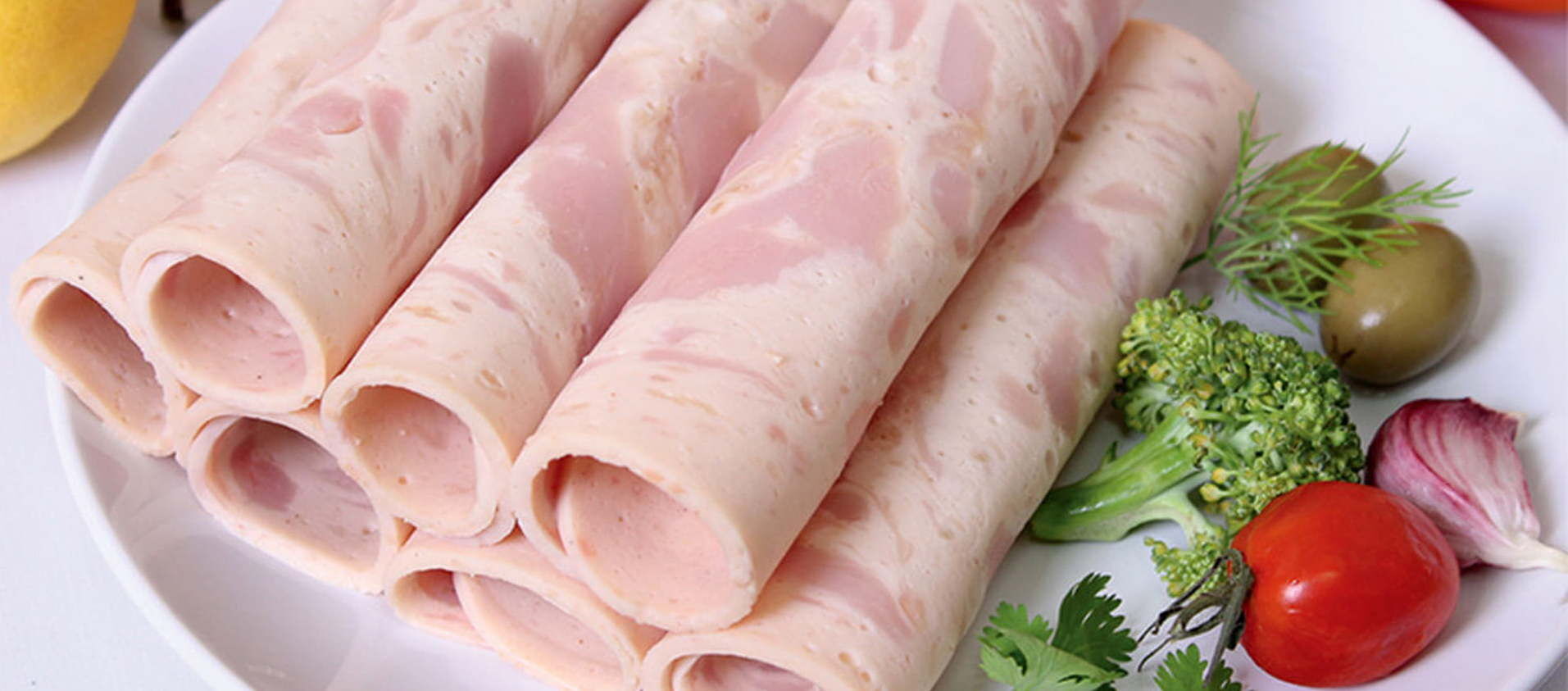 کالباس با سویا؛ ساده و بی دردسر با ضرر کم تر! + طرز تهیه  