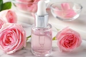 خواص گلاب؛ از رفع مشکلات گوارشی تا بیماری های زنانه + طبع