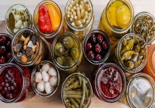 چرا میگن: ترشی نخوری یه چیزی میشی؟ مگه ترشی چه ضرری داره؟ 