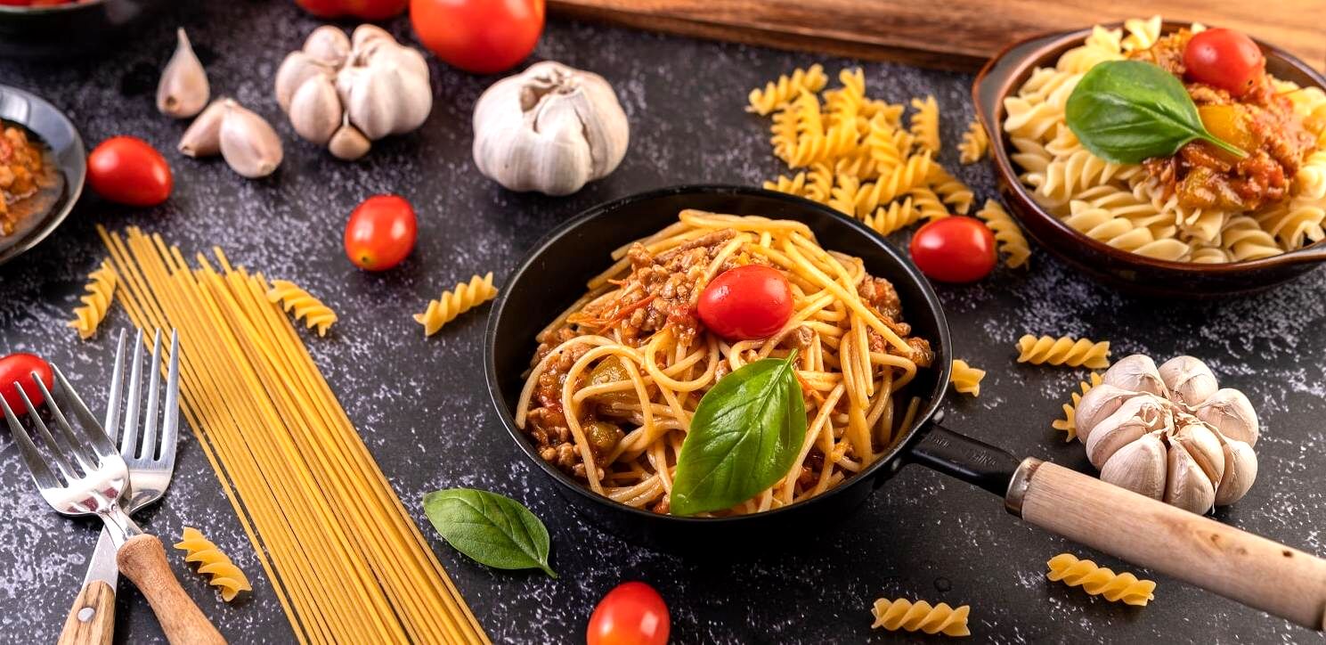رژیمی ترین ماکارونی گیاهی برای ناهار امروز + طرز تهیه