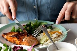 قبل رابطه جنسی غذا بخوریم یا بعدش؟! 