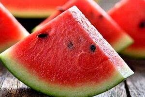 هندوانه خوردن در شب چه ضرری داره؟ 