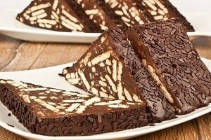 کیک یخچالی بدون شکر؛ سرد و خوشمزه برای آخر هفته + طرز تهیه
