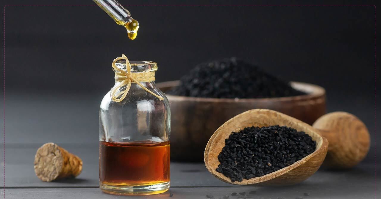 چین و چروک پوستت رو با این روغن سیاه دانه محو کن 